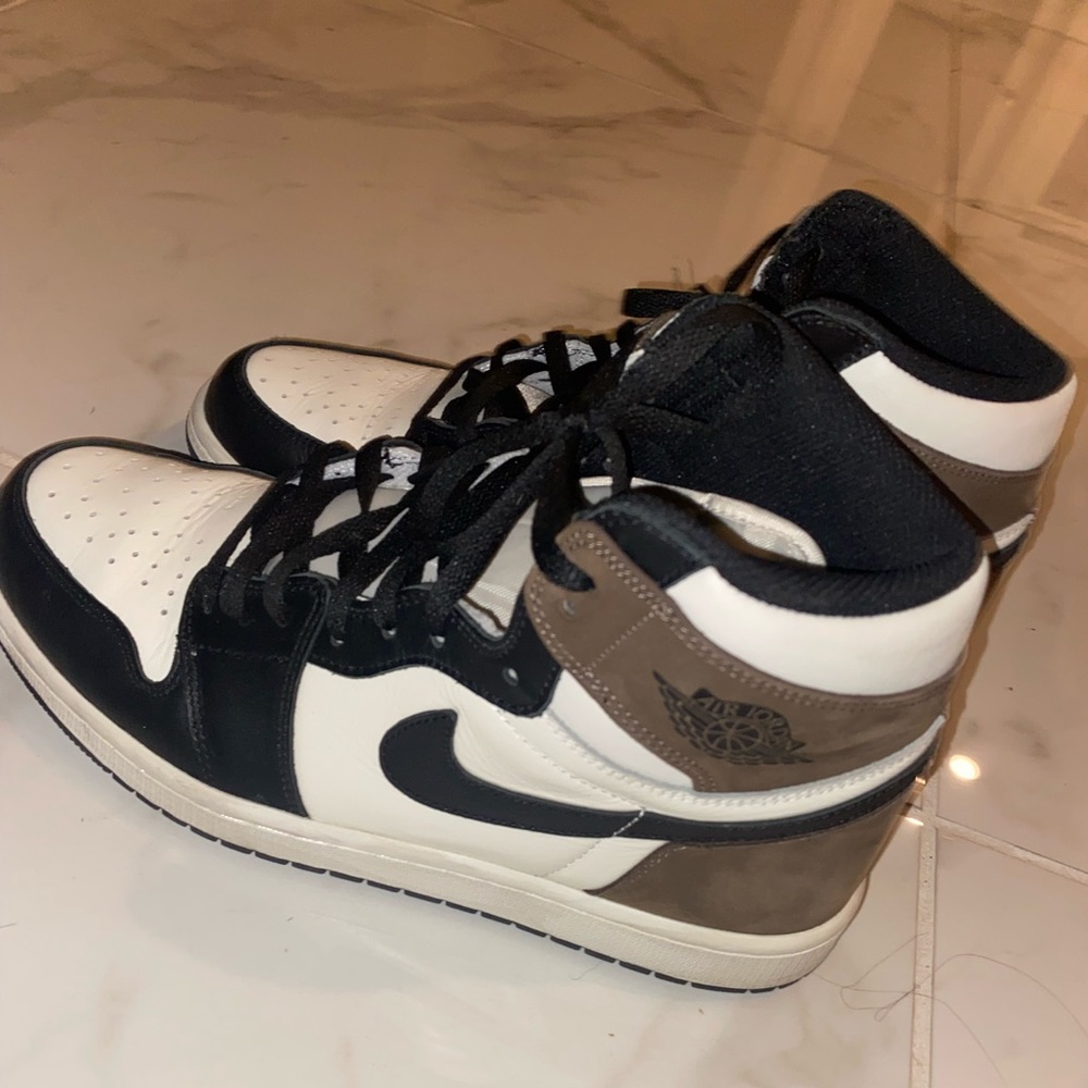 Air Jordan 1s